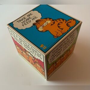 Vintage Garfield Kids Cube Box RARE